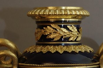 Coppia di importanti vasi Luigi XVI
