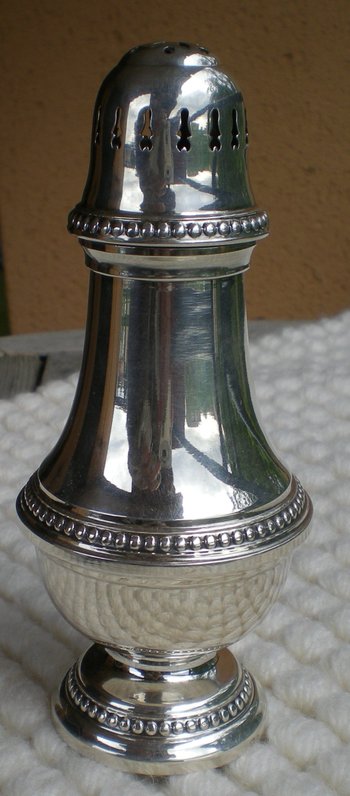 Pretty silver metal sprinkler model "Perles"