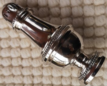 Pretty silver metal sprinkler model "Perles"