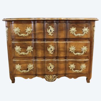 Crossbow Commode In Walnut XVIII Century