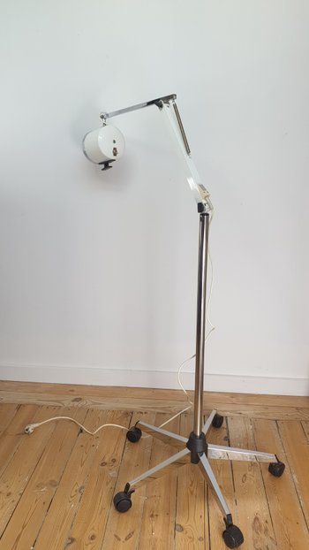 Lampe médicale circa 1980