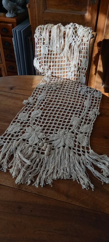 Embroidered table runner XIXth century