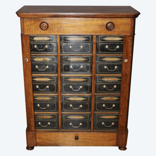 Restoration period walnut chest of drawers