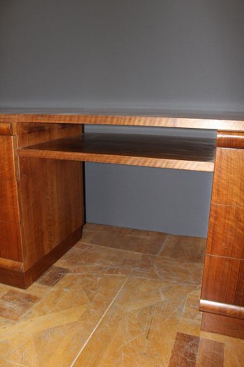 Art Deco Schreibtisch In Nussbaum