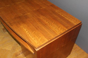 Art Deco Schreibtisch In Nussbaum