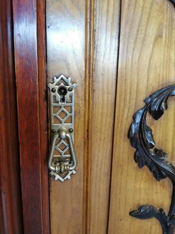 Jugendstil-Schrank Ecole de Nancy "Aux Pavots" (Mohnblumen)