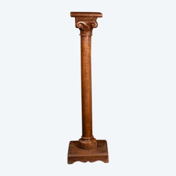  Column / bolster in walnut 17th 