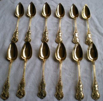 12 cuillères café/dessert en vermeil monogramme minerve Orfvèvre CH.BUZOT XIXème (réf D 0094)