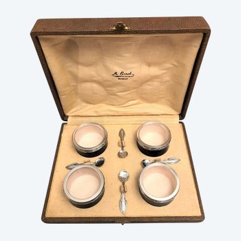Quatre salerons porcelaine de Sèvres et argent massif minerve XIX ème siècle