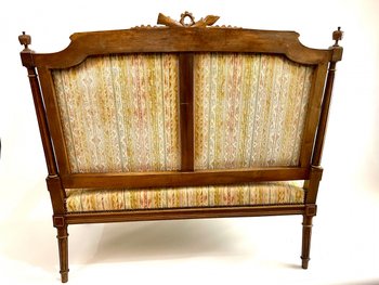 Banksofa im Stil Louis XVI