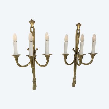 Large pair of bronze sconces hunting horns