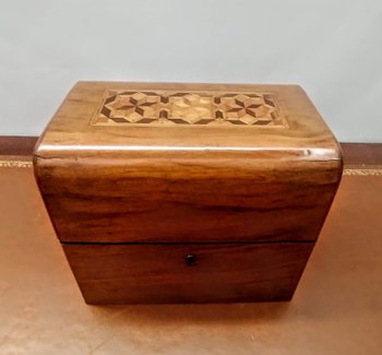 Boîte  thé, tea caddy.