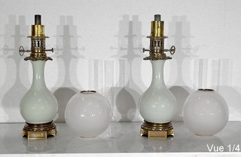 Paire de Lampes à Pétrole en Céladon et Bronze, époque Napoléon III – Milieu XIXe