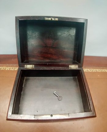 Inlaid box