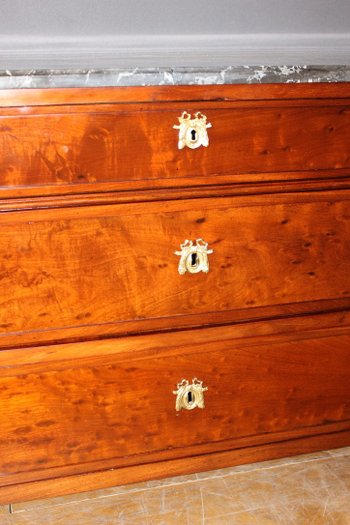 Commode fin XVIII en acajou Louis XVI