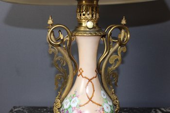Pair of Napoleon III lamps in opaline and gilt bronze
