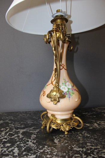 Pair of Napoleon III lamps in opaline and gilt bronze