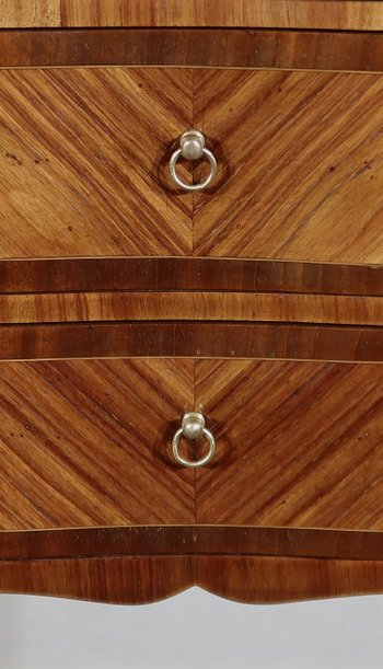 Élégante petite Table Rognon en Acajou et Bois de Rose – début XXe