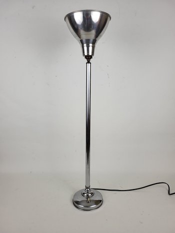 Art-Deco-Lampe aus verchromtem Metall aus den 1930er Jahren