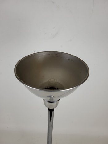 Art-Deco-Lampe aus verchromtem Metall aus den 1930er Jahren