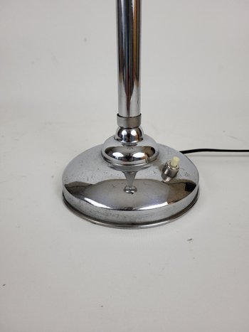 Art-Deco-Lampe aus verchromtem Metall aus den 1930er Jahren