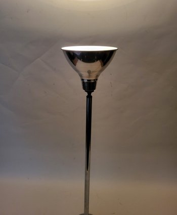 Art-Deco-Lampe aus verchromtem Metall aus den 1930er Jahren