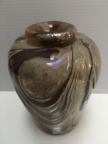 Vase von RAYMOND datiert 81 (für 1981)
