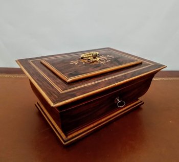 Sewing box