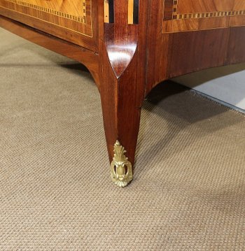 Petite Commode en Marqueterie de Bois Précieux, estampillée C-M. Magnien, époque Louis XVI – XVIIIe