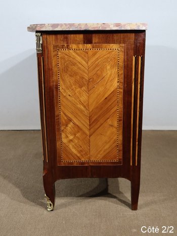 Petite Commode en Marqueterie de Bois Précieux, estampillée C-M. Magnien, époque Louis XVI – XVIIIe