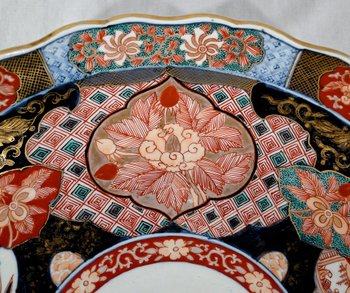 Plat Japonais en Porcelaine d’Arita – Fin XIXe