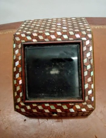 watch holder