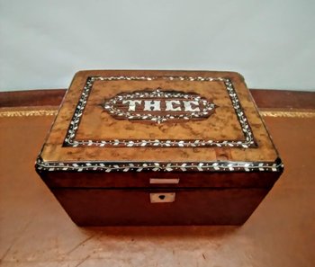 Boîte à thé, tea caddy