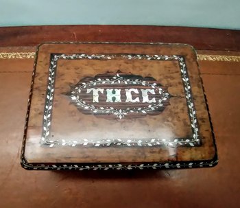 Boîte à thé, tea caddy