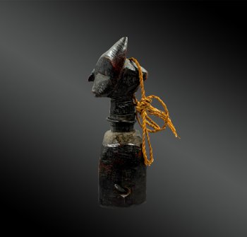 ÉTRIER de POULIE de MÉTIER à TISSU à FIGURE ZOOMORPHE - Culture Sénoufo, Burkina Faso - Première moitié du XXème siècle