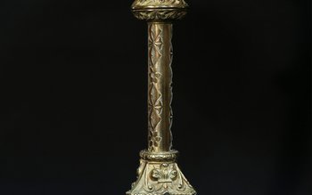 Coppia di lampade neogotiche in bronzo, XIX secolo