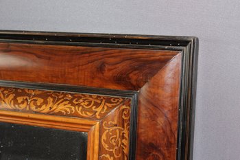 Specchio Luigi XIII in noce e intarsio di legno chiaro XVII