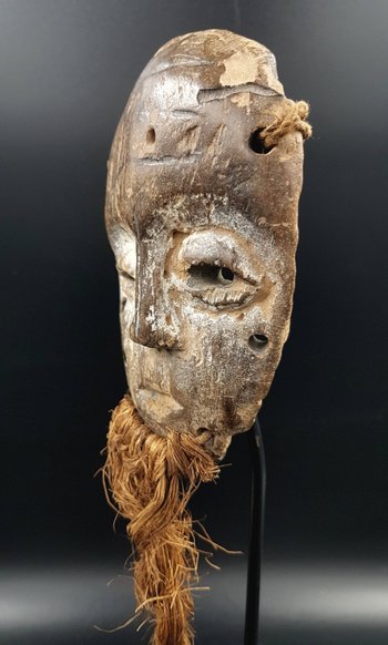 Masquette Lukwakongo, Lega, RDC