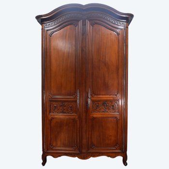 Bordelaise Castle Cabinet In Solid Mahogany From The 18th Century