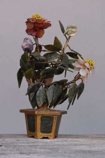 Chinese Hard Stone Flower Mantel Trim Early 20th Century