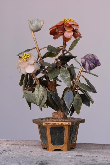 Chinese Hard Stone Flower Mantel Trim Early 20th Century