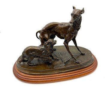 Tierbronzestatue Windhundhund und König Charles mit Fächer von Pierre-Jules Mène 19