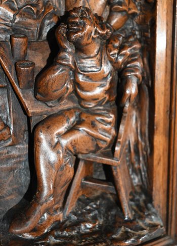 Tableau Sculpté en Noyer Massif – Fin XIXe