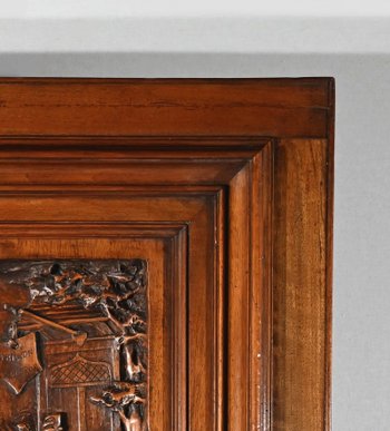 Tableau Sculpté en Noyer Massif – Fin XIXe