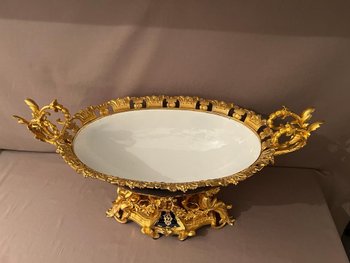 Very Important Table Centerpiece in gilt bronze and blue from Sévres XIXth Napoleon III in Louis XV style, rockery