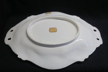 Important soup tureen and its presentation dish in Eastern earthenware