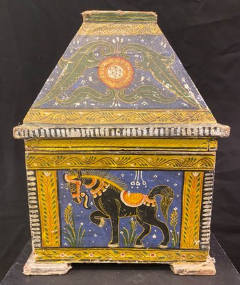 XVIIITH INDIAN WEDDING CHEST