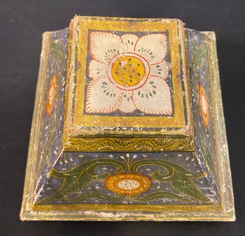 XVIIITH INDIAN WEDDING CHEST