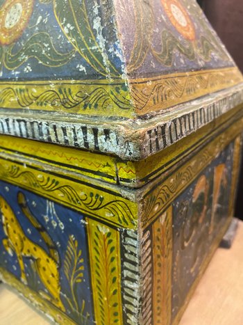 XVIIITH INDIAN WEDDING CHEST