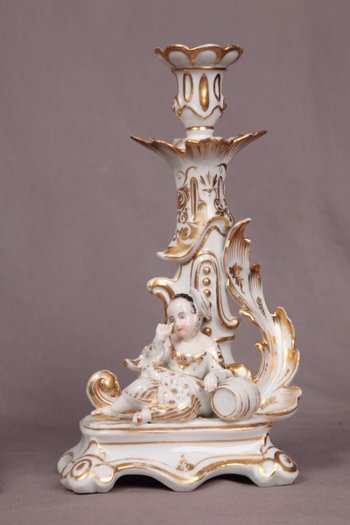 Bella coppia di candelieri in porcellana Vecchia Parigi del XIX secolo
